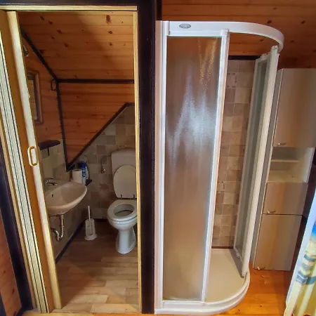 Apartma Ob Kolpi * Gradac
